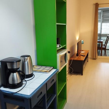 Studio Au Calme Saint-Denis Exterior photo